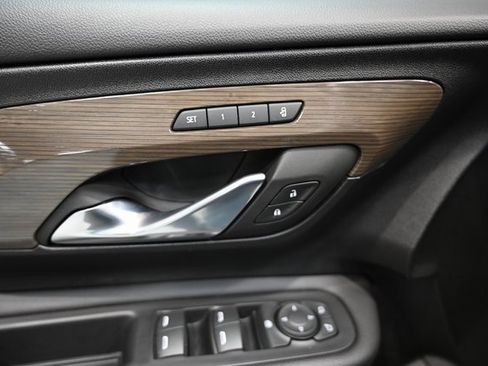 Used 2024 GMC Terrain Denali w/ Denali Premium Package image 28