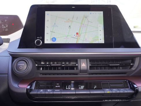 Used 2026 Toyota Prius Plug-In Hybrid image 17