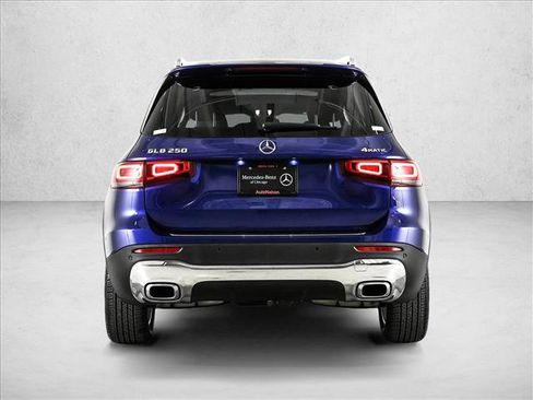 Used 2022 Mercedes-Benz GLB 250 4MATIC w/ Premium Package Lite image 7