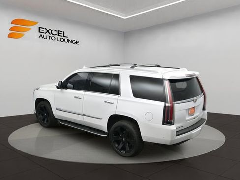 Used 2020 Cadillac Escalade Luxury image 41