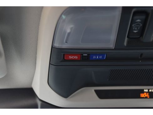 Certified 2025 Subaru Crosstrek 2.5i Limited image 38