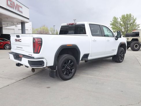 Used 2024 GMC Sierra 3500 AT4 w/ Technology Package AWD/4WD image 6