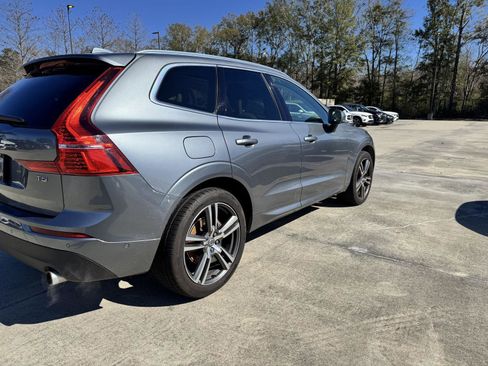 Used 2018 Volvo XC60 T5 Momentum w/ Vision Package image 25