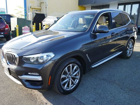 Used 2019 BMW X3 xDrive30i w/ Driving Assistance Package AWD/4WD image 5