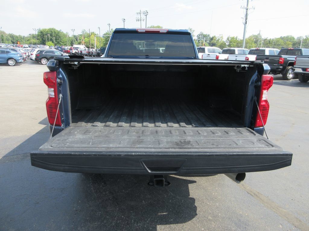 Certified 2022 Chevrolet Silverado 2500 LT w/ Convenience Package AWD/4WD image 10