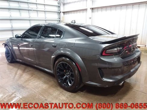 Used 2022 Dodge Charger Scat Pack image 4
