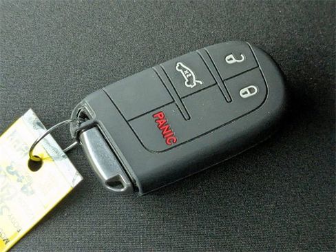 Used 2018 Dodge Challenger R/T Scat Pack image 25