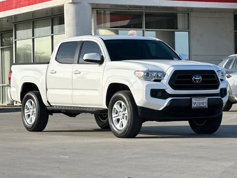Used 2023 Toyota Tacoma SR image 8