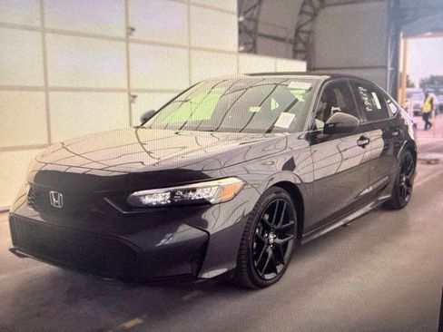 Used 2025 Honda Civic Sport Touring image 2
