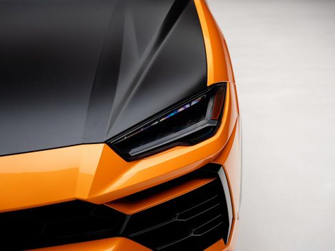 Used 2021 Lamborghini Urus AWD/4WD image 11