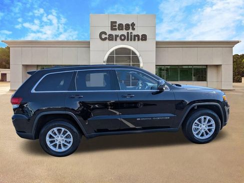 Certified 2022 Jeep Grand Cherokee Laredo E w/ Security & Convenience Group AWD/4WD image 2