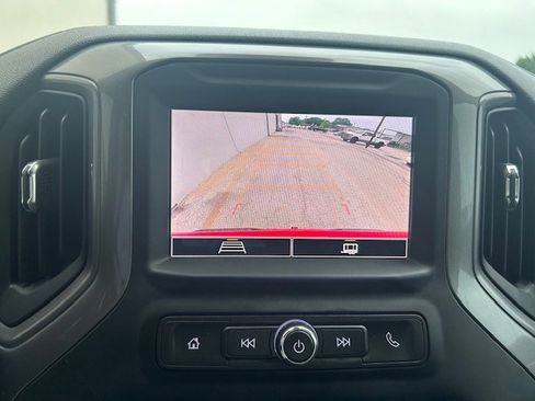 Used 2023 Chevrolet Silverado 1500 Custom AWD/4WD image 18