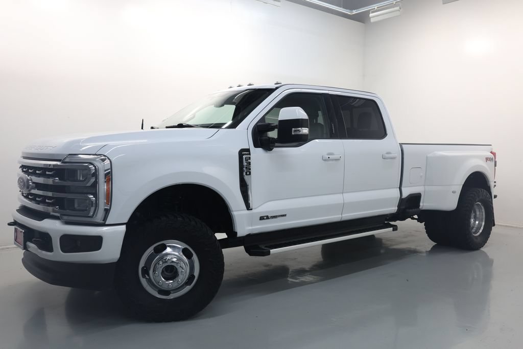 Used 2023 Ford F350 Lariat w/ FX4 Off-Road Package AWD/4WD image 1