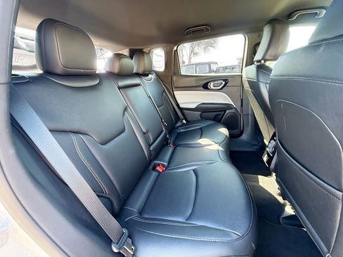 Used 2026 Jeep Compass Limited AWD/4WD image 32