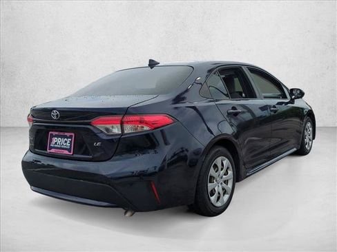 Certified 2022 Toyota Corolla LE FWD image 5