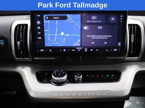 Used 2025 Ford Expedition Max Active AWD/4WD image 17