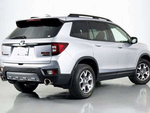 Used 2023 Honda Passport TrailSport image 12