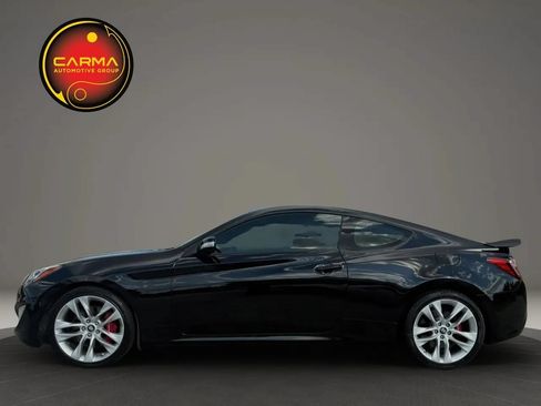 Used 2016 Hyundai Genesis Coupe 3.8 RWD image 2