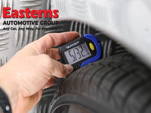 Used 2021 Toyota Corolla LE w/ Carpet Mat Package (TMS) image 27