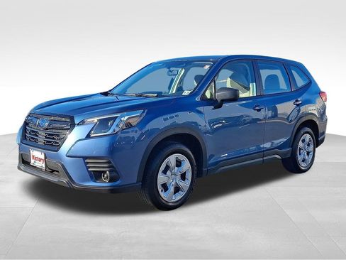 Used 2023 Subaru Forester image 3