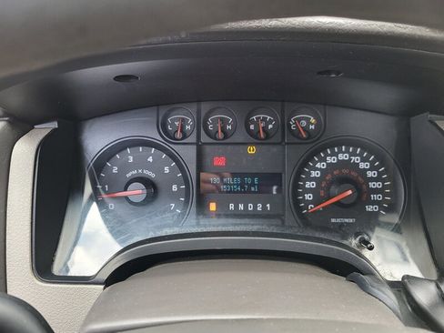 Used 2010 Ford F150 STX image 12