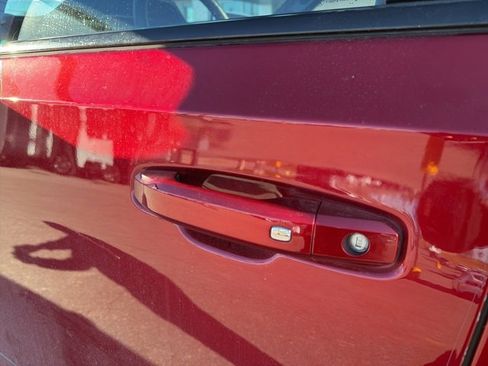 Used 2022 GMC Yukon AT4 image 28