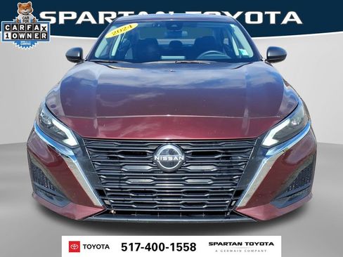 Used 2024 Nissan Altima 2.5 SV FWD image 2