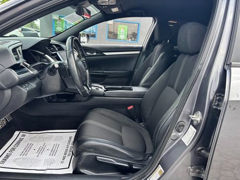 Used 2019 Honda Civic Sport image 10