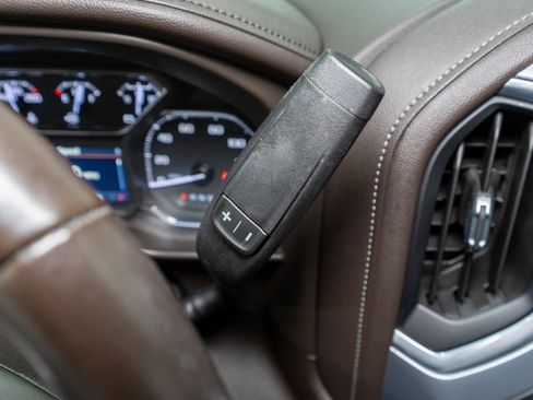 Used 2021 GMC Sierra 1500 SLT w/ SLT Premium Plus Package image 33