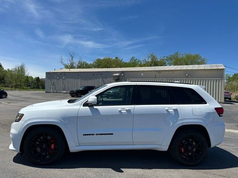 Used 2021 Jeep Grand Cherokee SRT AWD/4WD image 12