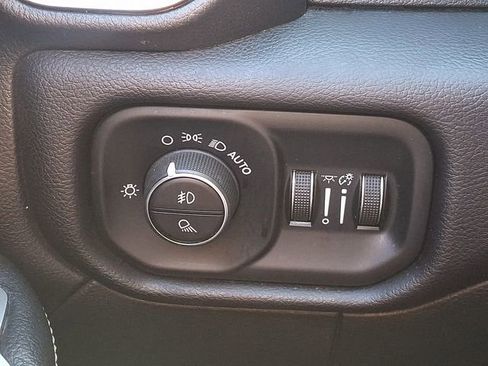 Used 2023 RAM 3500 Laramie AWD/4WD image 30