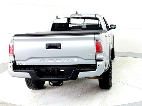 Used 2022 Toyota Tacoma TRD Off-Road image 5