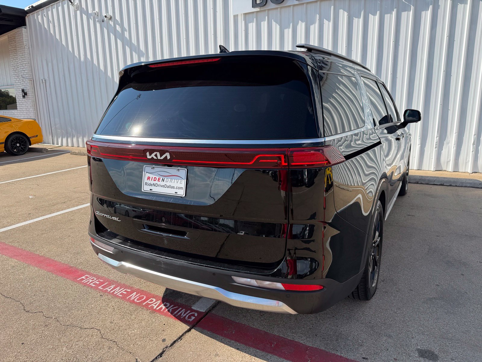 Used 2022 Kia Carnival SX Prestige FWD image 6