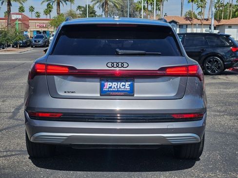 Used 2019 Audi e-tron Prestige w/ Prestige Package image 6