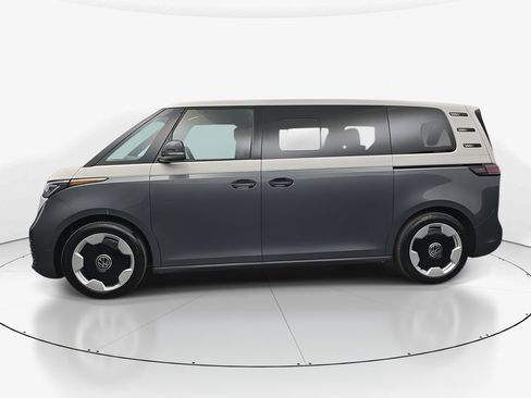 Used 2025 Volkswagen ID. Buzz Pro S Plus image 5