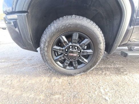 Used 2024 GMC Sierra 2500 AT4 w/ AT4 Preferred Package image 34