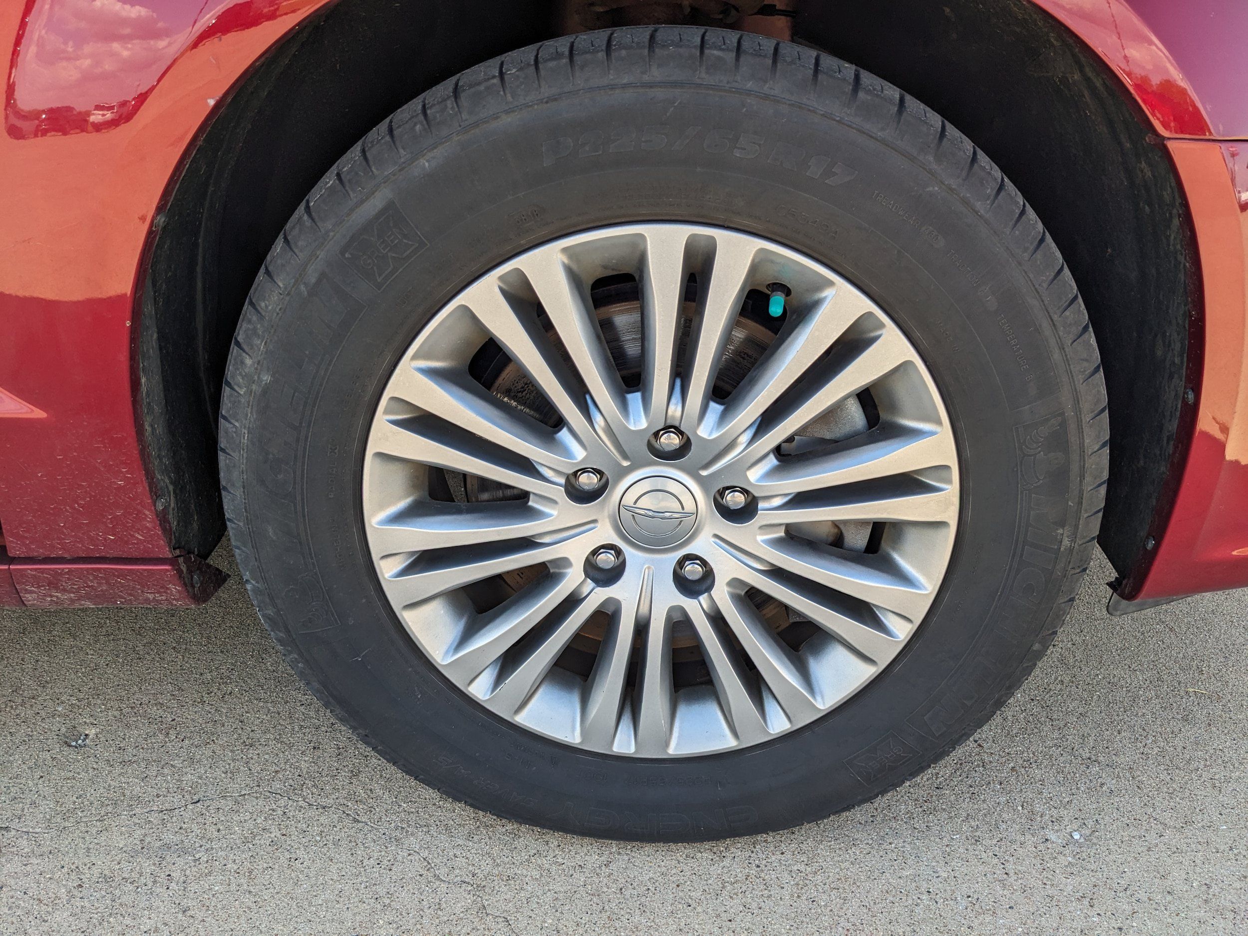 Used 2016 Chrysler Town & Country Touring-L FWD image 10