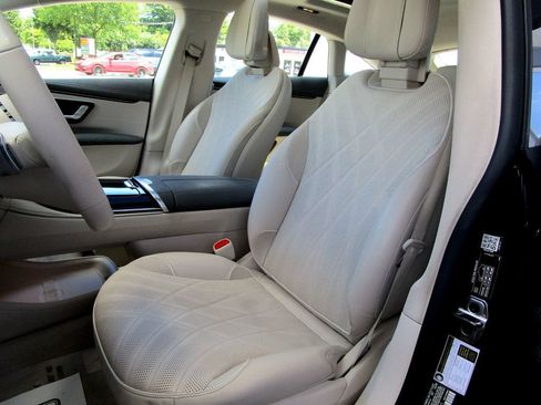 Used 2023 Mercedes-Benz EQS 450+ 4MATIC Sedan image 15