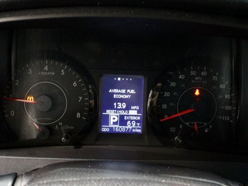 Used 2015 Toyota Sienna L image 27