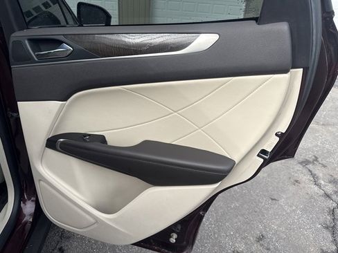 Used 2019 Lincoln MKC Reserve w/ MKC Climate Package image 47