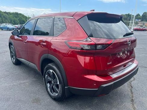 Certified 2024 Nissan Rogue SV AWD/4WD image 5