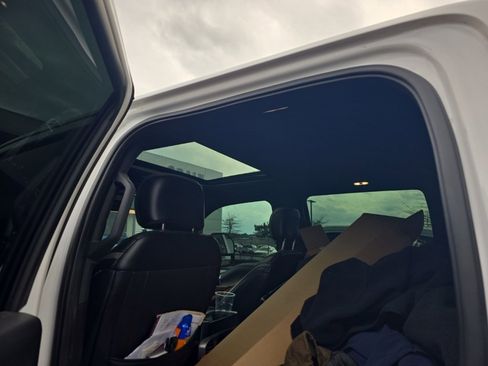 Used 2019 Ford F250 Platinum w/ Platinum Ultimate Package image 4