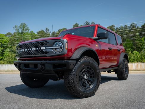 New 2026 Ford Bronco Badlands w/ Sasquatch Package AWD/4WD image 5