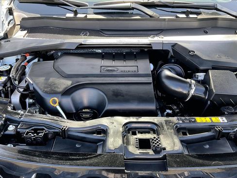 Certified 2025 Land Rover Discovery Sport S AWD/4WD image 28