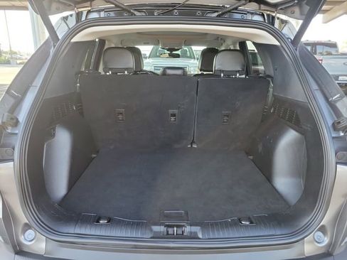 Used 2022 Ford Escape SEL w/ Technology Package FWD image 29