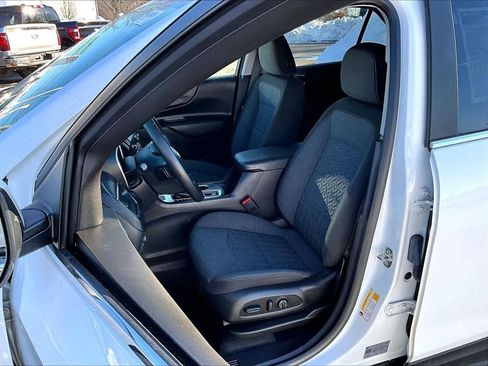Used 2023 Chevrolet Equinox LT AWD/4WD image 16