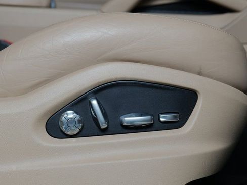 Used 2021 Porsche Cayenne Coupe image 32