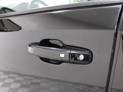 Used 2024 Chevrolet Silverado 1500 RST AWD/4WD image 16