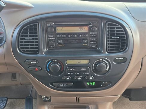 Used 2001 Toyota Sequoia SR5 image 19