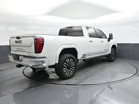 Used 2024 GMC Sierra 2500 Denali Ultimate w/ Max Trailering Package AWD/4WD image 8